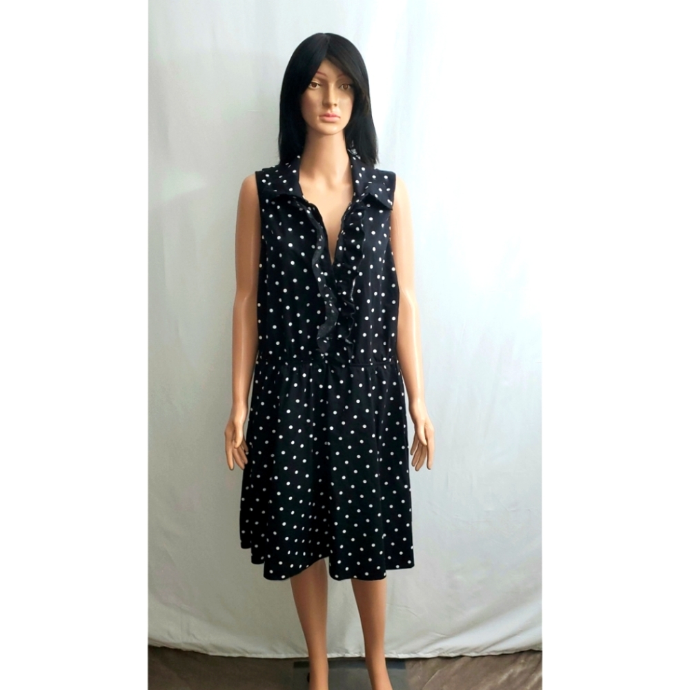Womens Sleeveless Polka dot dress.
